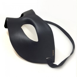 Rebeccatils Loveshop dans le 75 Mask Effet Cuir Noir